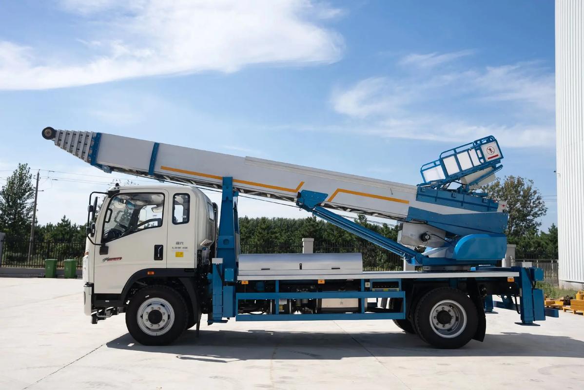 连云港海州云梯上料车租赁费用