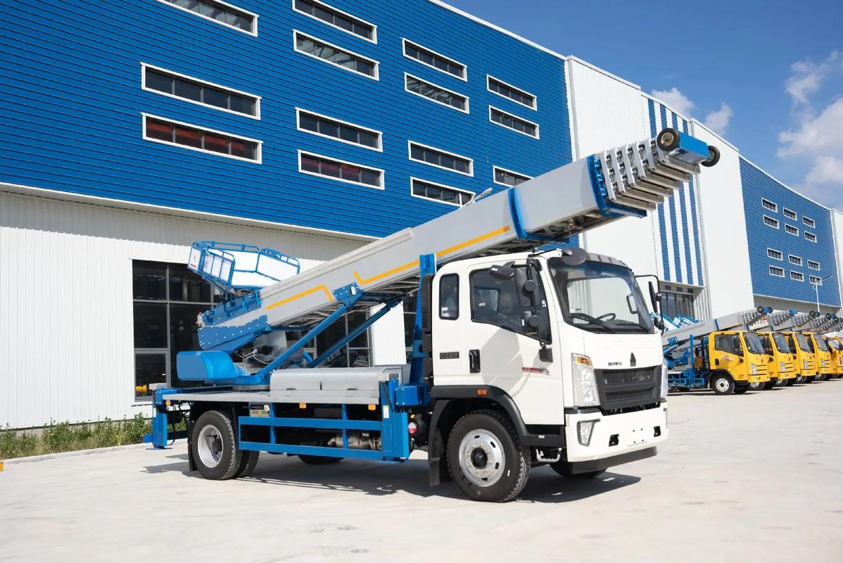 连云港海州出租云梯车高空作业车 建筑垃圾搬运